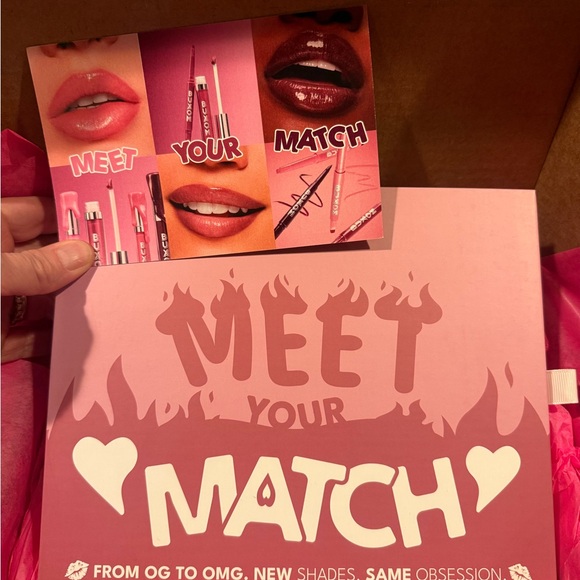 NEW Buxom Plumping Lip Liner and Lip Gloss PR Box - Picture 2 of 5